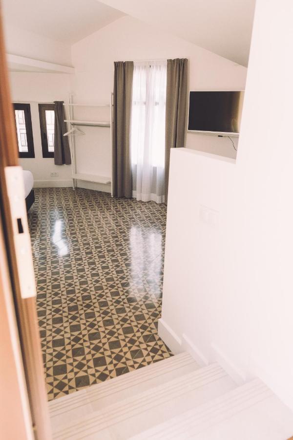 Hotelet Casa Padro Манреса Экстерьер фото